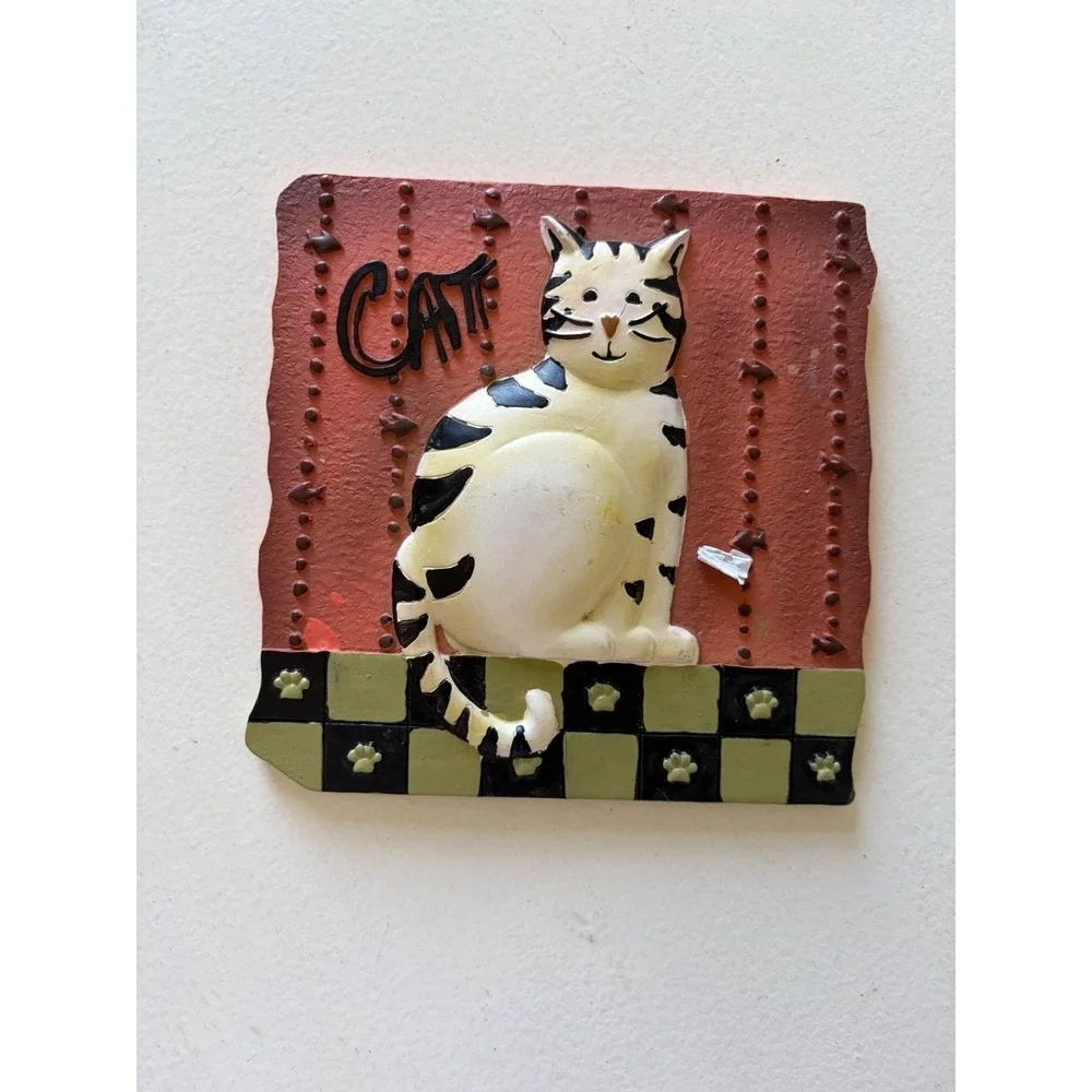 Vintage Style Hand Painted 3D Cat Wall Plaque Checkerboard Paw Prints whimsical